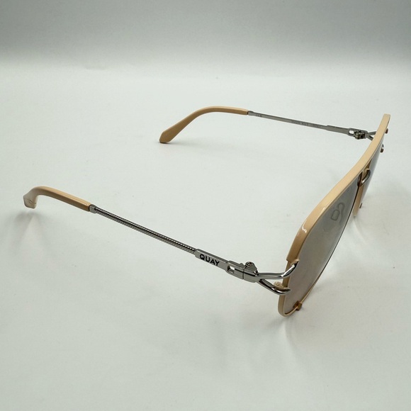 Quay Australia High Key Twist Aviator Sunglasses main image 4